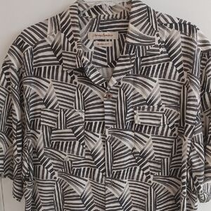 Tommy Bahama Black and White Patterned Shirt